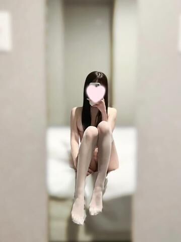 ひとみ出勤してます!
