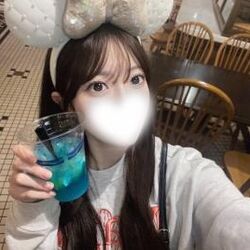 本日22:30まで出勤です!