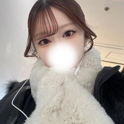 本日12~18時半出勤しています!