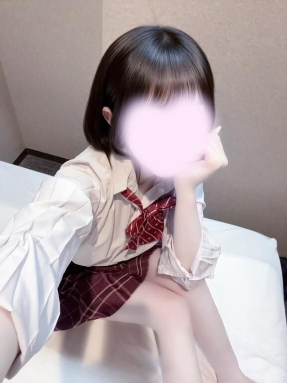 制服はピンクか赤が好き！