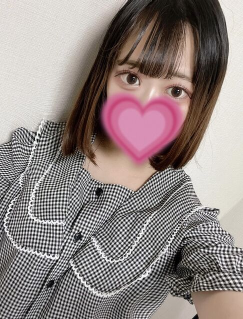 白咲あみ