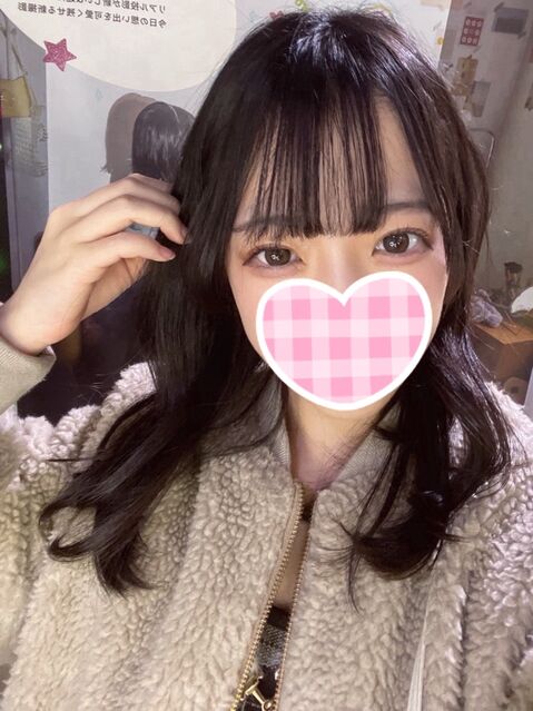 星乃るみな
